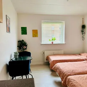 https://300-meter-walk-to-lego-house-n4.billund-hotels.com